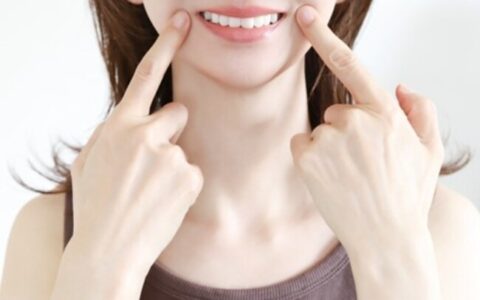 白い歯は第一印象を変える